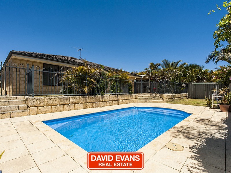 36 Minjah Cir, Carramar WA 6031