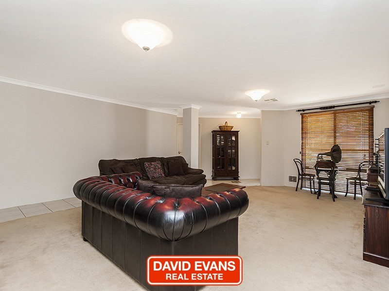 36 Minjah Cir, Carramar WA 6031
