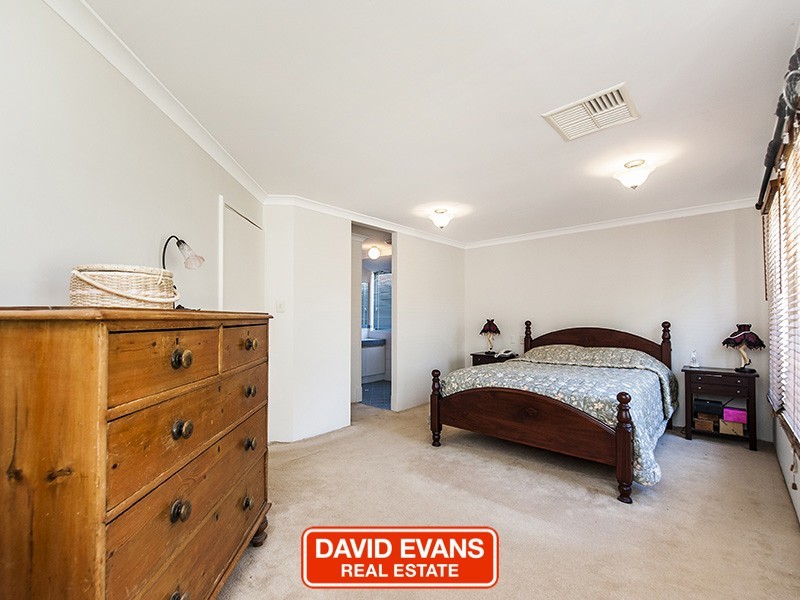 36 Minjah Cir, Carramar WA 6031