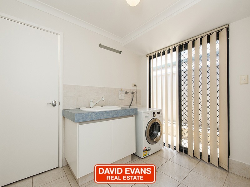 36 Minjah Cir, Carramar WA 6031