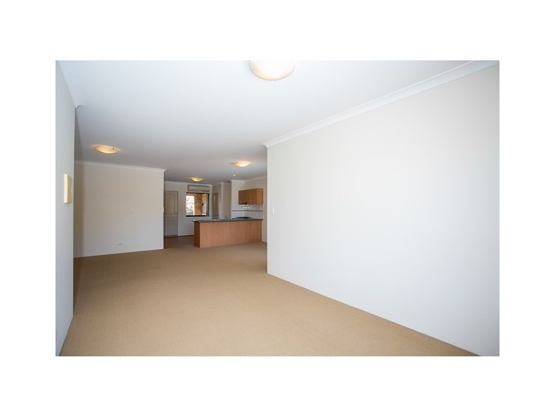 11/9 Lakeside Drive, Joondalup WA 6027
