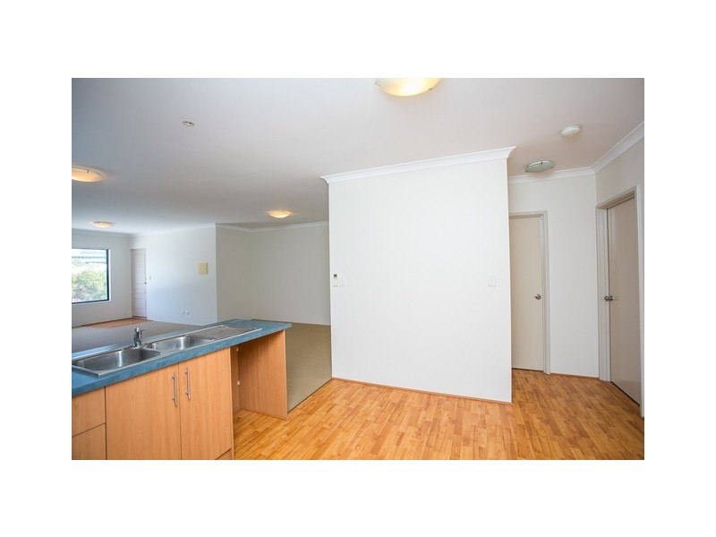 11/9 Lakeside Drive, Joondalup WA 6027