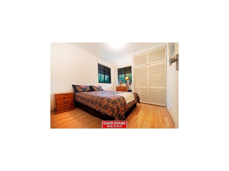 33 Bushland Retreat, Carramar WA 6031