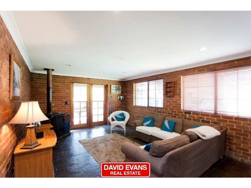 33 Bushland Retreat, Carramar WA 6031 Floorplan