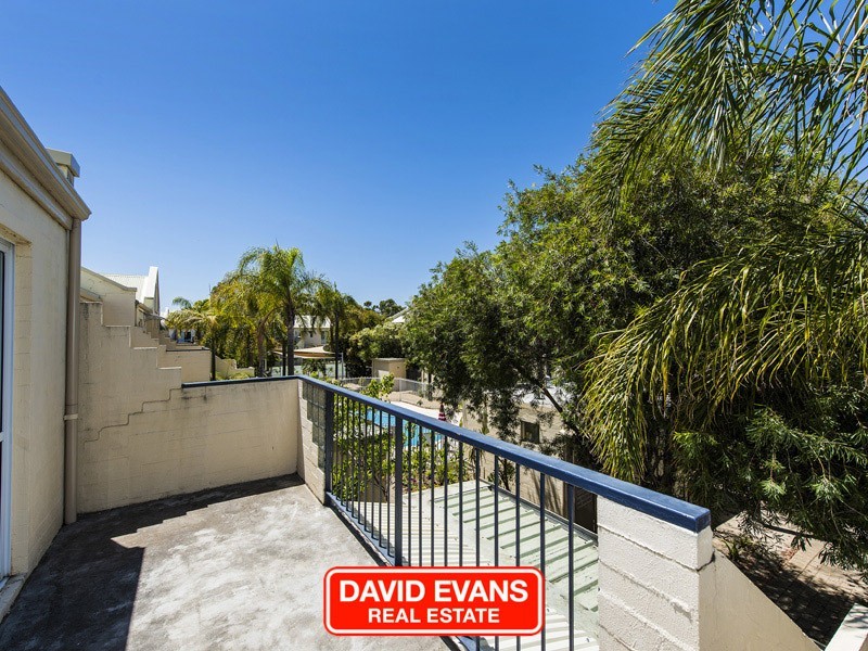 Unit 41 / 6 Waterways Crt, Churchlands WA 6018