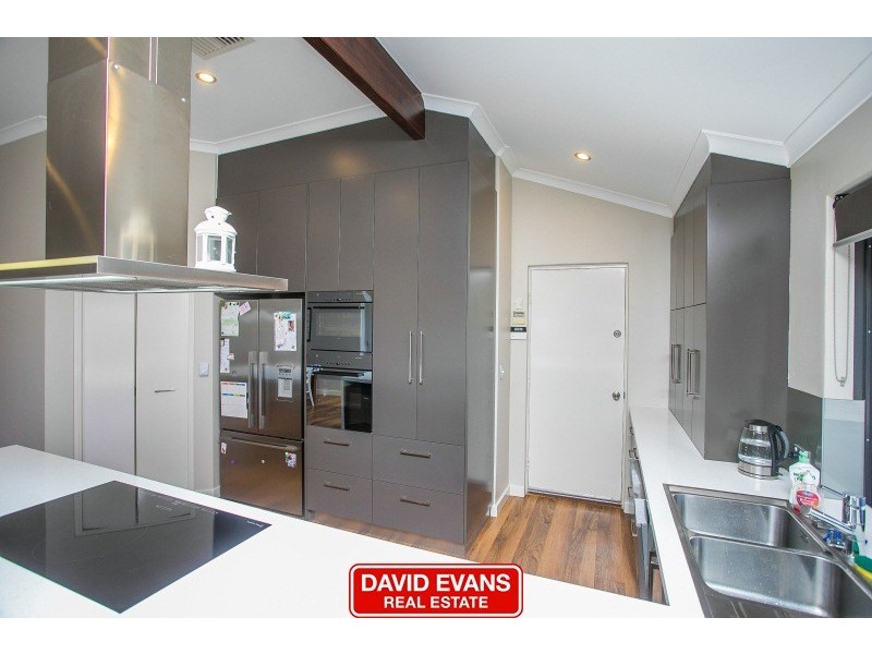 34 Guardian Loop, Currambine WA 6028