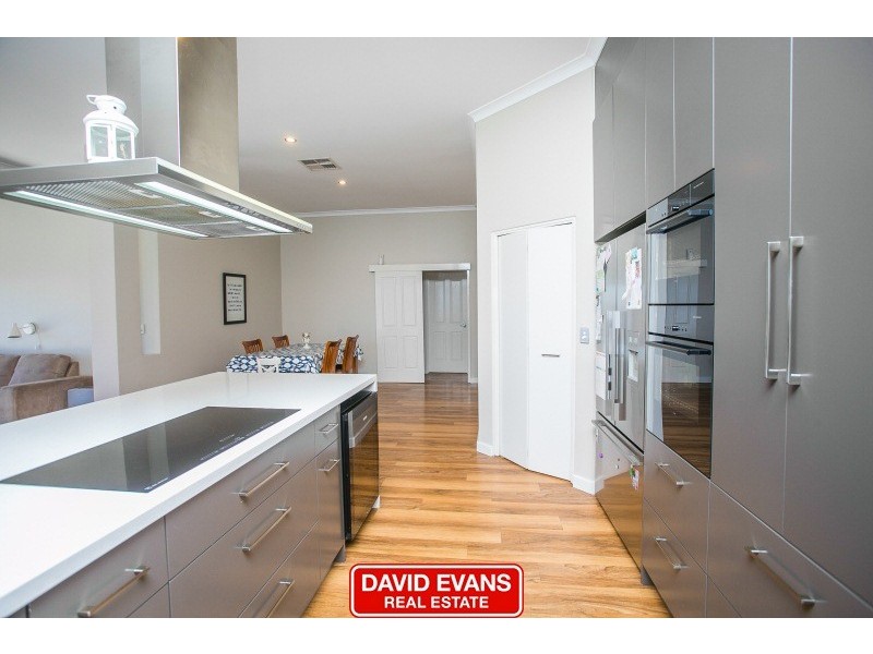 34 Guardian Loop, Currambine WA 6028