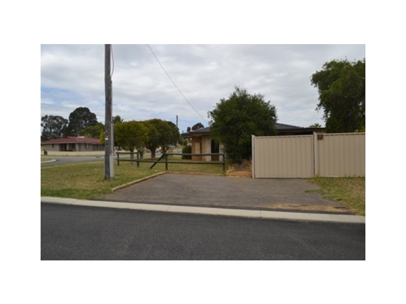 12 Bardsley Avenue, Girrawheen WA 6064