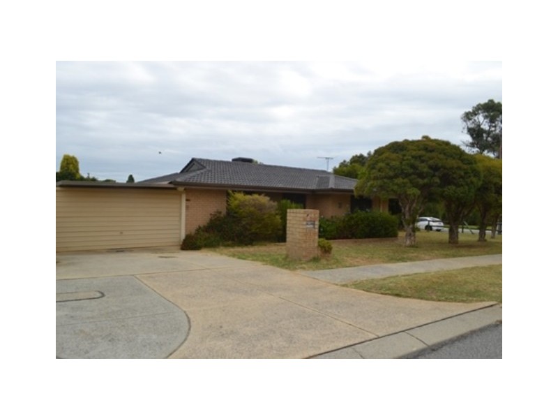 12 Bardsley Avenue, Girrawheen WA 6064