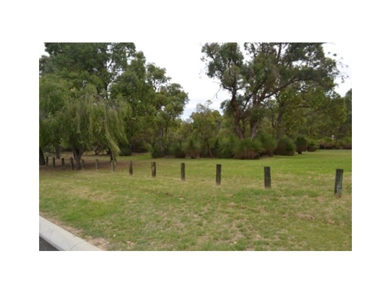 12 Bardsley Avenue, Girrawheen WA 6064