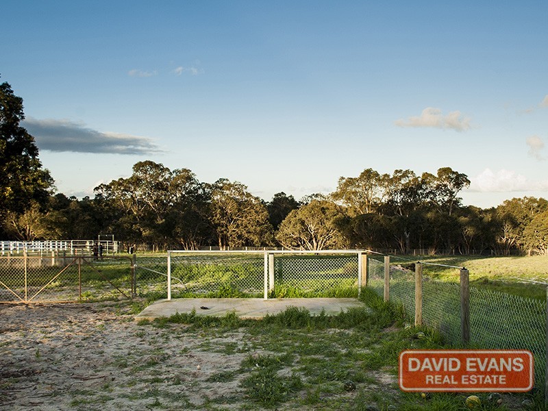 21 Lee-Steere Drive, Mariginiup WA 6078