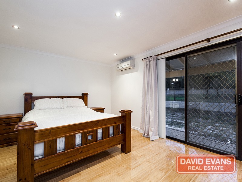 21 Lee-Steere Drive, Mariginiup WA 6078