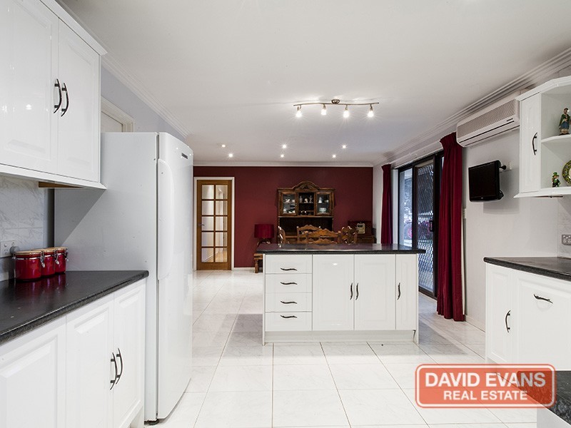 21 Lee-Steere Drive, Mariginiup WA 6078