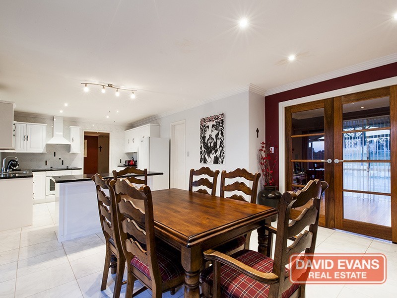 21 Lee-Steere Drive, Mariginiup WA 6078