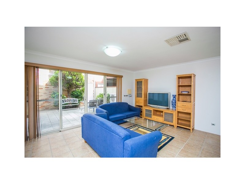 63 Lakeside Drive, Joondalup WA 6027