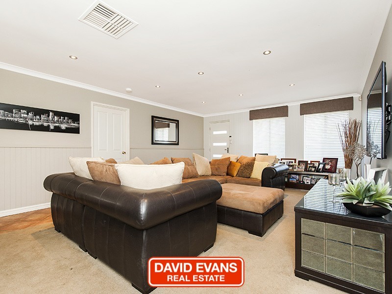 4 Sofitel Lane, Currambine WA 6028