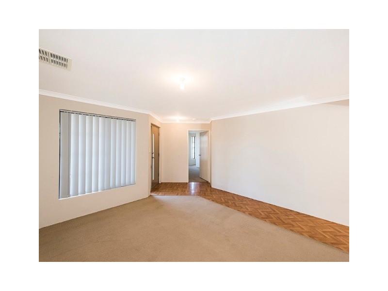 12 Dirleton Loop, Butler WA 6036