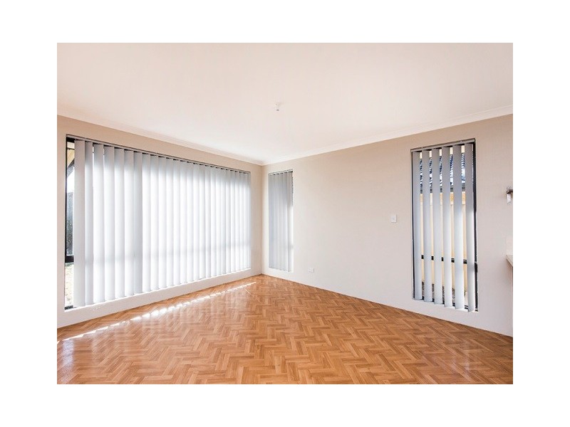 12 Dirleton Loop, Butler WA 6036