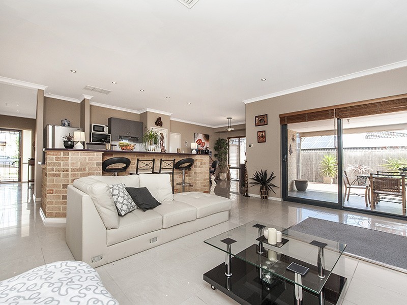 5 Terrigal Pass, Tapping WA 6065