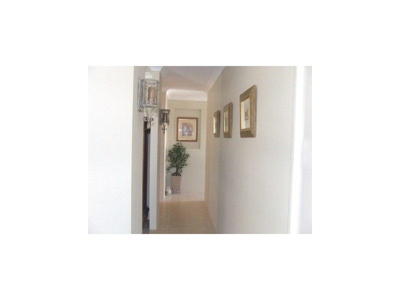 19 ALANDALE BEND, Banksia Grove WA 6031