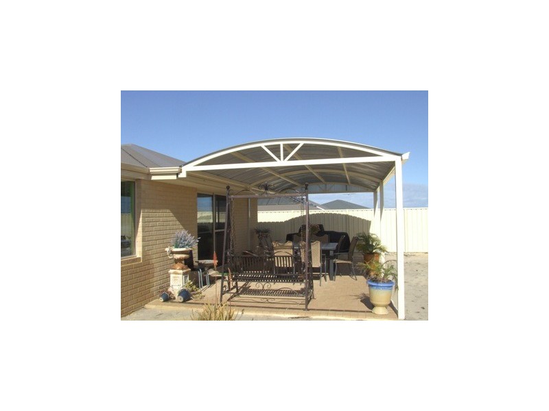 19 ALANDALE BEND, Banksia Grove WA 6031