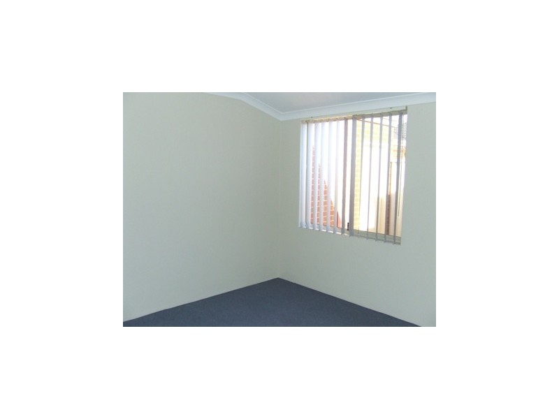 9/5 Yarra Court, Carramar WA 6031