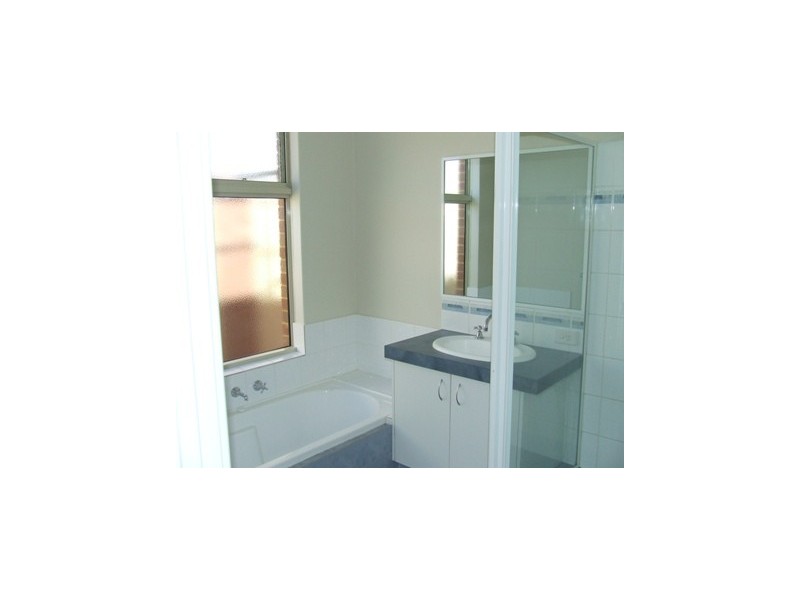 9/5 Yarra Court, Carramar WA 6031