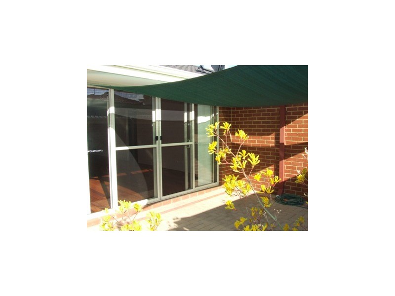 9/5 Yarra Court, Carramar WA 6031