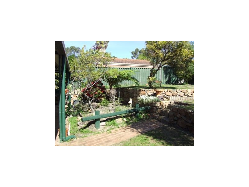 17 Conway Grove, Heathridge WA 6027