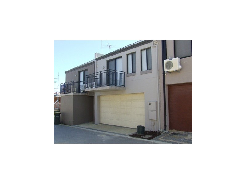 21A Hammersmith Court, Joondalup WA 6027