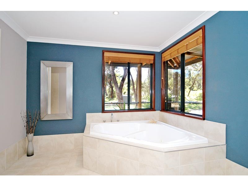 51 Emerald Drive, Carabooda WA 6033