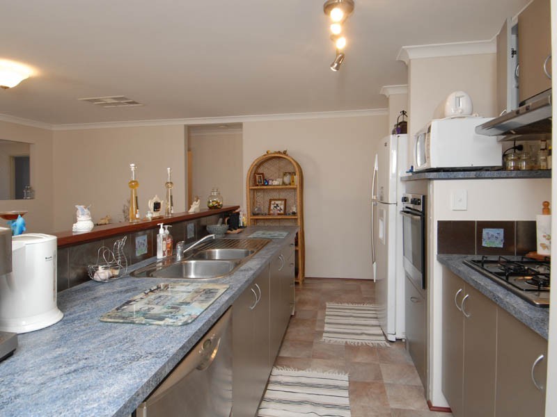 18 Wadhurst Road, Butler WA 6036