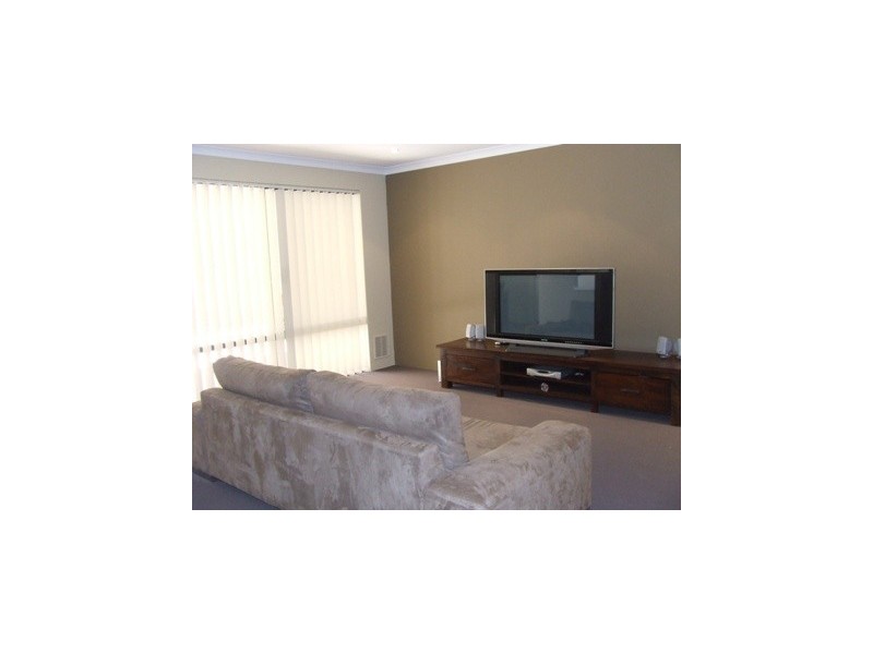 123 Waldburg Drive, Tapping WA 6065