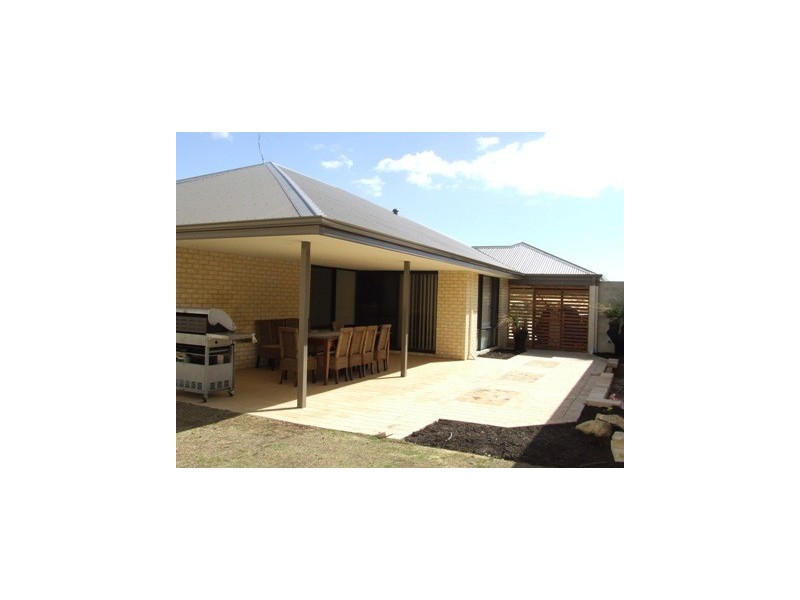 123 Waldburg Drive, Tapping WA 6065