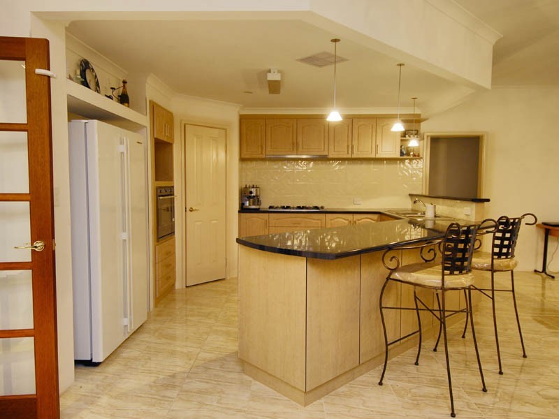 1 Kyby Place, Carramar WA 6031