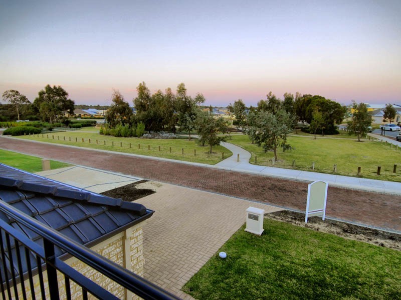 1 Kyby Place, Carramar WA 6031