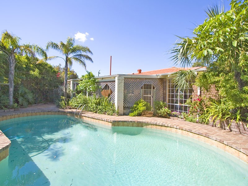 1 Trafford Court, Craigie WA 6025