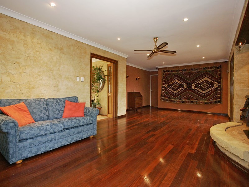 1 Trafford Court, Craigie WA 6025