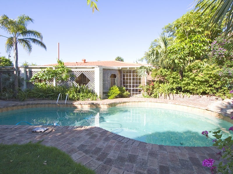 1 Trafford Court, Craigie WA 6025