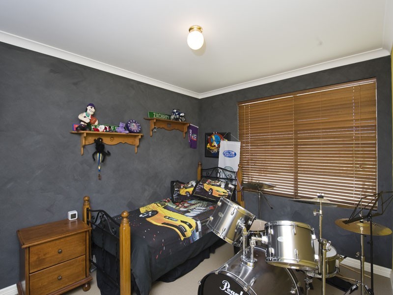 6 Latifa Close, Ocean Reef WA 6027