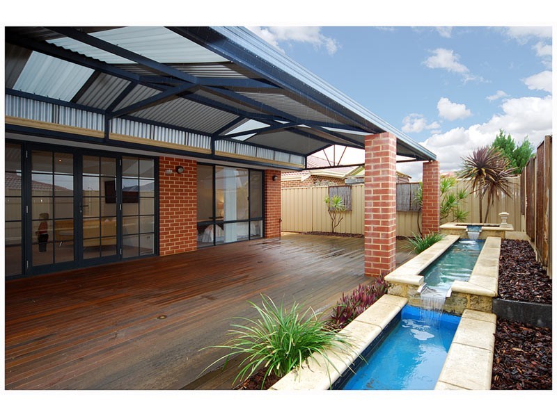 12 Blairgowie Heights, Kinross WA 6028