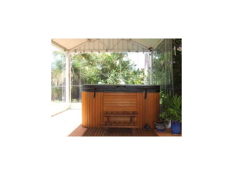 1 Coppice Court, Banksia Grove WA 6031