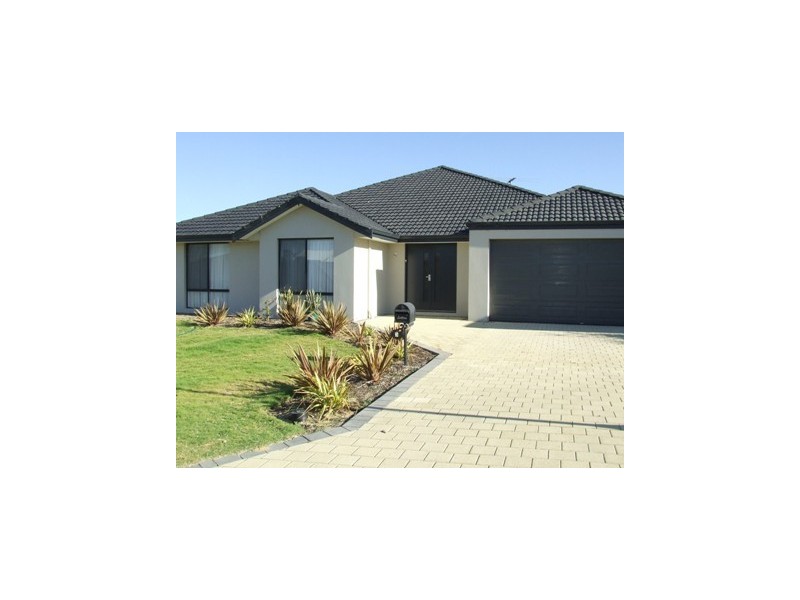 3 Gilbreth Bend, Tapping WA 6065