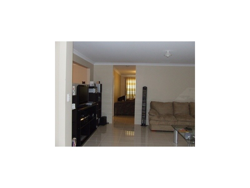 3 Gilbreth Bend, Tapping WA 6065