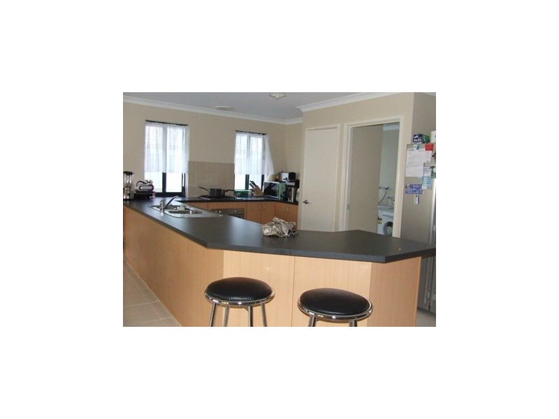 3 Gilbreth Bend, Tapping WA 6065