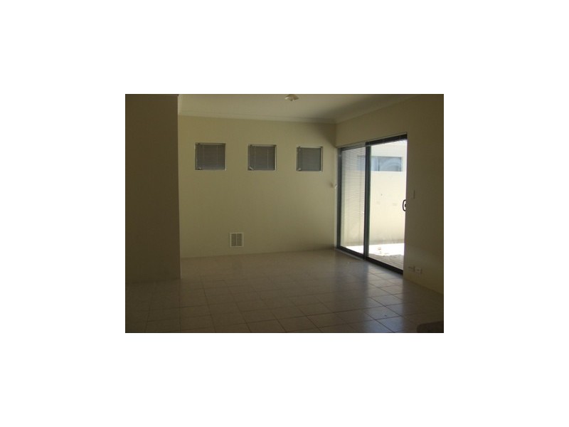 7/8 Salamanca Turn, Clarkson WA 6030