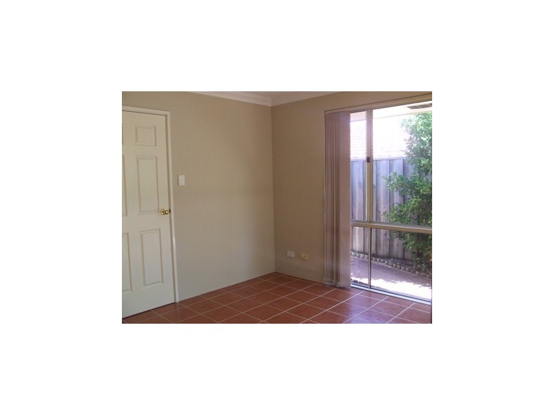 2 Gunsan Mews, Mindarie WA 6030