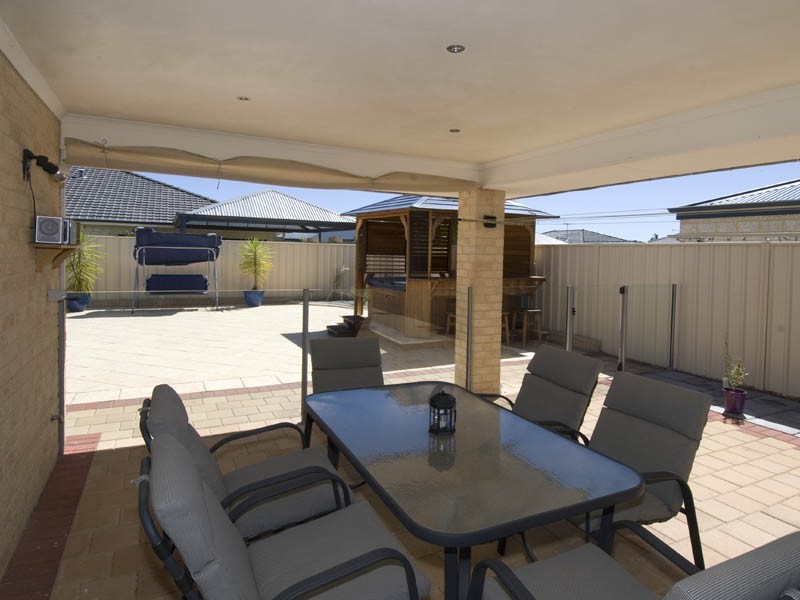 43 Tandara Fairway, Tapping WA 6065