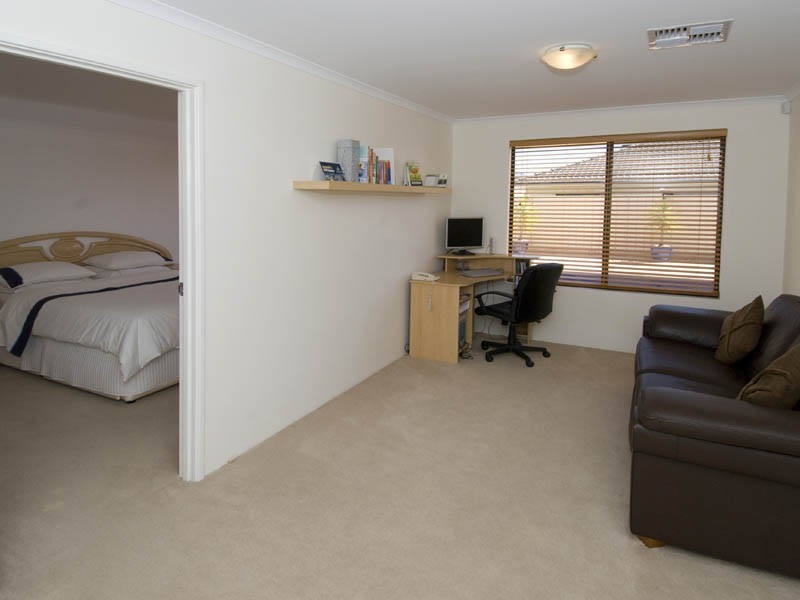 43 Tandara Fairway, Tapping WA 6065