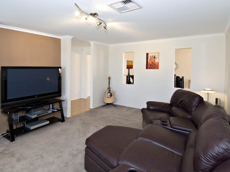 43 Tandara Fairway, Tapping WA 6065